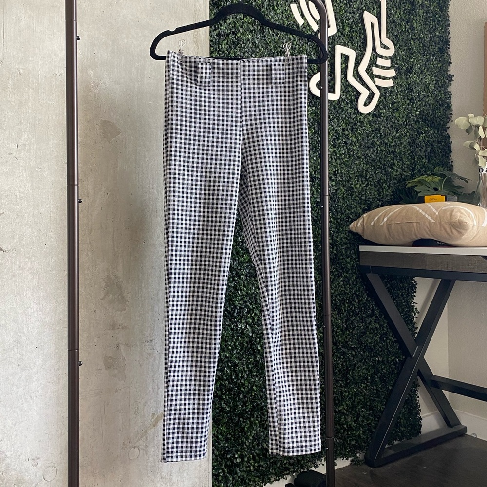 Black and White Gingham Pant